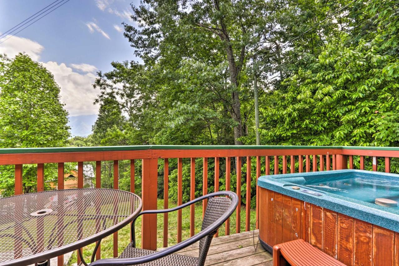 Gatlinburg Chalet Hot Tub, Sauna And Mountain View Ngoại thất bức ảnh